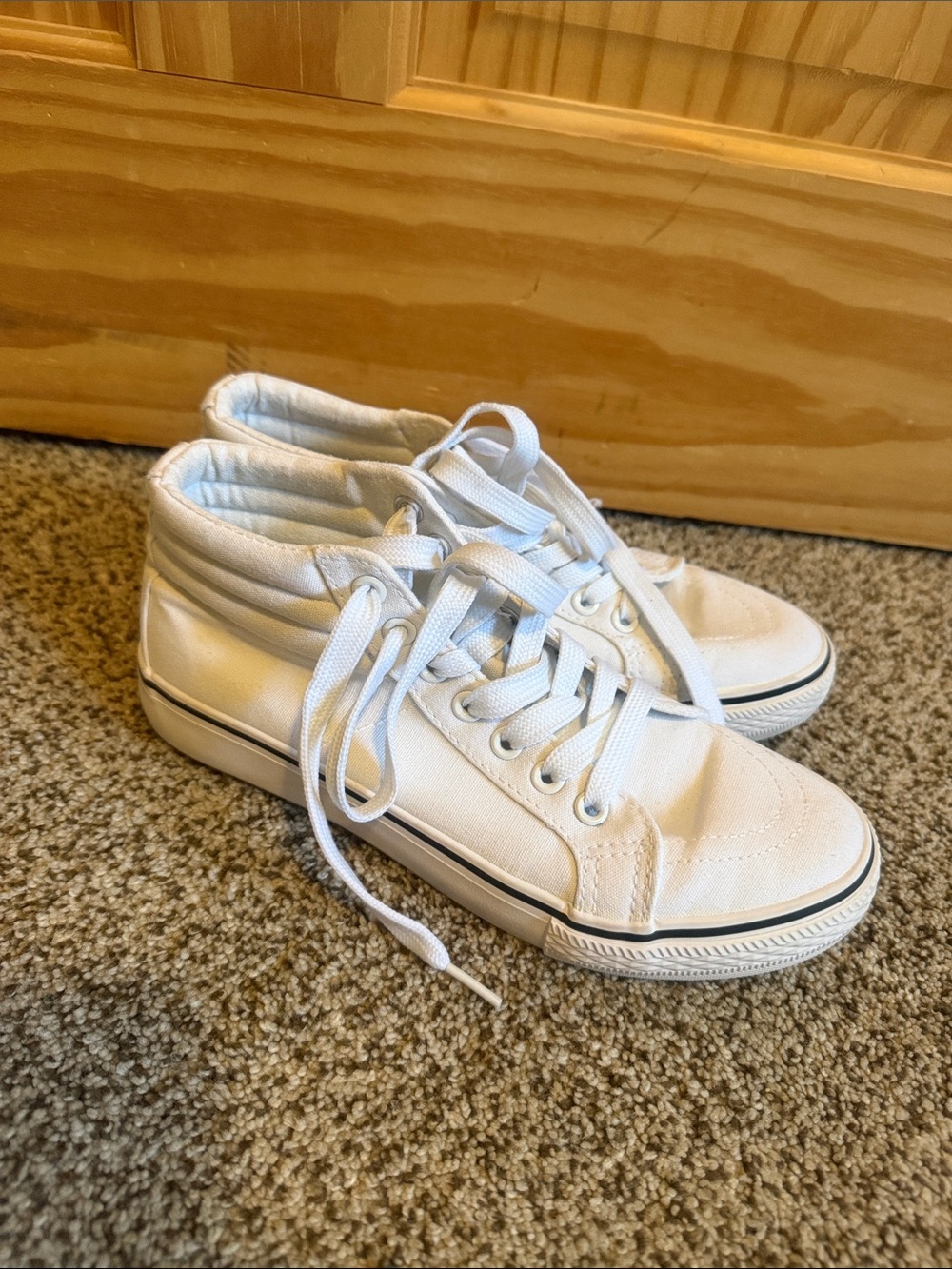Weissman White Canvas High-Top Hip Hop Dance Sneakers with Black Stripe